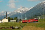 Lokomotiva: Ge 4/4 607 | Vlak: R 1913 ( Scuol-Tarasp - Pontresina ) | Msto a datum: S-chanf 02.06.2009