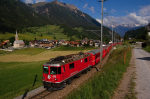 Lokomotiva: Ge 4/4 623 | Vlak: R 1117 ( Chur - St.Moritz ) | Msto a datum: Bergn/Bravuogn 02.06.2009