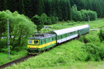 Lokomotiva: 100.002-5 | Vlak: Os 20909 ( Lipno nad Vltavou - Rybník ) | Místo a datum: Jenín 10.07.1998
