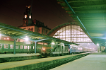 Lokomotiva: 111.033-7 | Vlak: Sv 29550 ( Praha hl.n. - Praha-Smchov ) | Msto a datum: Praha hl.n. 01.03.1992