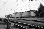 Lokomotiva: 140.098-5 | Vlak: R 604 ( Žilina - Praha Masarykovo n. ) | Místo a datum: Prosenice 28.07.1990