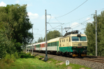 Lokomotiva: 151.011-4 | Vlak: EC 147 Jan Perner ( Praha hl.n. - ilina ) | Msto a datum: Chvaletice 16.07.2009