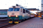 Lokomotiva: 151.020-5 | Vlak: Ex 525 ( Praha hl.n. - Luhačovice ) | Místo a datum: Přerov 26.12.2009