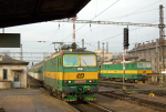 Lokomotiva: 163.083-9 + 163.089-6 | Vlak: Os 3740 ( Šumperk - Nezamyslice ) | Místo a datum: Přerov 24.12.2009