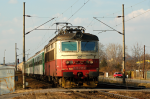 Lokomotiva: 242.213-7 | Vlak: R 661 Romberk ( Plze hl.n. - Brno hl.n. ) | Msto a datum: esk Budjovice severn zast. 15.03.2011