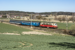 Lokomotiva: 242.226-9 | Vlak: Os 8310 ( Veselí nad Lužnicí - Jindřichův Hradec ) | Místo a datum: Děbolín 08.04.2020