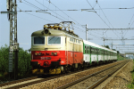 Lokomotiva: 242.238-4 | Vlak: Os 4626 ( Kúty - Tišnov ) | Místo a datum: Ladná 29.07.2005