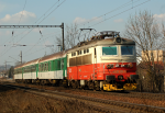 Lokomotiva: 242.251-7 | Vlak: Os 8221 ( Tbor - esk Budjovice ) | Msto a datum: esk Budjovice severn zast. 15.03.2011