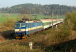 Lokomotiva: 363.062-1 | Vlak: R 631 ( Praha hl.n. - esk Budjovice ) | Msto a datum: Tomice 14.04.2009
