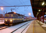 Lokomotiva: 363.069-6 + 350.015-4 | Vlak: EC 170 Hungaria ( Budapest Kel.pu. - Berlin Hbf. ) | Místo a datum: Kolín 09.12.2010