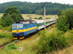 Lokomotiva: 363.085-2 | Vlak: Os 8259 ( Praha hl.n. - Tábor ) | Místo a datum: Tomice 03.07.2009