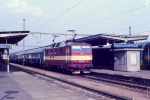Lokomotiva: 372.008-3 | Vlak: R 477 Istropolitan ( Hamburg-Altona - Bratislava-Nové Mesto ) | Místo a datum: Praha-Holešovice 13.05.1993