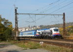Lokomotiva: 380.011-7 | Vlak: Ex 1545 Jin expres ( Praha-Holeovice - Linz Hbf. ) | Msto a datum: Praha-Holeovice-Rokytka 17.10.2018