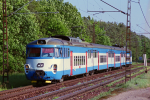 Lokomotiva: 451.076-4 | Vlak: Os 9430 ( Kolín - Praha Masarykovo n. ) | Místo a datum: Velký Osek 01.06.2005