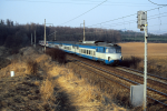 Lokomotiva: 452.002-9 | Vlak: Os 9123 ( Praha hl.n. - Benešov u Prahy ) | Místo a datum: Benešov u Prahy   08.04.1996