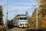 Lokomotiva: 460.007-8 | Vlak: Os 2913 ( Hranice na Moravě - Čadca ) | Místo a datum: Jeseník nad Odrou 20.10.2012