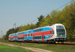 Lokomotiva: 471.043-0 | Vlak: Os 2223 ( Praha Masarykovo n. - Kolín ) | Místo a datum: Velký Osek 24.04.2009