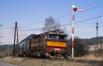 Lokomotiva: 749.008-9 | Vlak: Os 9005 ( Praha hl.n. - Čerčany ) | Místo a datum: Krhanice 03.03.1995