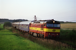Lokomotiva: 749.187-1 | Vlak: R 1275 ( Praha hl.n. - Rimini ) | Msto a datum: Holkov 23.08.1996