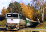 Lokomotiva: 750.240-4 | Vlak: Sp 1644 ( Frýdek-Místek - Brno hl.n. ) | Místo a datum: Frenštát pod Radhoštěm 27.10.1998