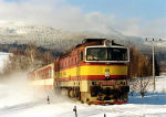 Lokomotiva: 750.334-5 | Vlak: Os 5442 ( Turnov - Liberec ) | Místo a datum: Pilínkov 03.01.2002