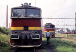 Lokomotiva: 754.020-6 ( T478.4020 ) + 753.101 ( T478.3101 ) | Msto a datum: Beneov u Prahy 10.07.1987