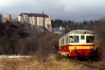 Lokomotiva: 820.030-5 | Vlak: Os 35547 ( Čerčany - Vlastějovice ) | Místo a datum: Český Šternberk zastávka 16.02.1997