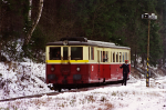 Lokomotiva: 830.012-1 | Vlak: Os 6123 ( Jablonné v Podještědí - Liberec ) | Místo a datum: Karlov pod Ještědem 19.03.1997