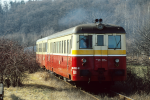 Lokomotiva: 830.202-8 | Vlak: Os 19911 ( Beroun - Praha-Smíchov ) | Místo a datum: Loděnice