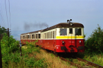 Lokomotiva: 831.167-2 | Vlak: Os 7501 ( Železná Ruda - Pzeň hl.n. ) | Místo a datum: Nýrsko 17.08.1997