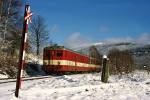 Lokomotiva: 831.182-1 | Vlak: Os 3620 ( Zlaté Hory - Šumperk ) | Místo a datum: Branná 05.01.2001