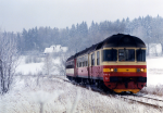 Lokomotiva: 852.002-5 | Vlak: Os 5414 ( Hradec Králové hl.n. - Liberec ) | Místo a datum: Borovnice 12.12.1998