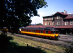 Lokomotiva: 853.020-6 | Vlak: Os 5705 ( Chlumec nad Cidlinou - Trutnov hl.n. ) | Místo a datum: Martinice v Krkonoších 24.07.1994