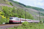 Lokomotiva: 103.151-7 | Vlak: IC 513 Diplomat ( Münster Hbf. - Stuttgart Hbf. ) | Místo a datum: Boppard 10.05.1997
