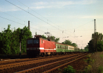 Lokomotiva: 143.240-0 | Vlak: RB 6207 ( Halle (S) Hbf. - Erfurt Hbf. ) | Msto a datum: Grosskorbetha 16.05.1994