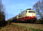 Lokomotiva: 103.113-7 | Vlak: IC 111 Hugo von Hofmannsthal ( Stuttgart Hbf. - Klagenfurt Hbf. ) | Místo a datum: Nannhofen 24.03.1994