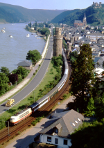 Lokomotiva: 103.173-1 | Vlak: EC 104 Berner Oberland ( Interlaken Ost - Amsterdam CS ) | Místo a datum: Oberwesel 21.07.1995