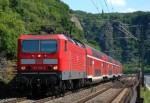 Lokomotiva: 143.184-0 | Vlak: RE 4367 ( Koblenz Hbf. - Frankfurt (M) Hbf. | Místo a datum: Oberwesel 08.06.2006