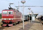 Lokomotiva: 180.008-5 | Vlak: IC 270  Vindobona ( Wien Südbf. - Berlin ) | Místo a datum: Praha Holešovice (CZ) 10.09.1992