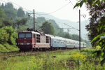Lokomotiva: 180.008-5 | Vlak: R 1251 ( Paris Est - Praha hl.n. ) | Místo a datum: Dolní Zálezly (CZ) 10.04.1999