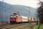 Lokomotiva: 180.012-7 | Vlak: Sg 42576 ( Lovosice jih - Dresden-Friedrichstadt ) | Místo a datum: Kurort Rathen 10.04.1996