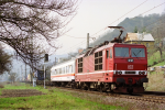Lokomotiva: 180.016-8 | Vlak: Sn 42574 ( Lovosice jih - Dresden-Friedrichstadt ) | Místo a datum: Dolní Zálezly (CZ) 03.04.1997