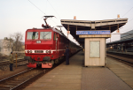 Lokomotiva: 180.019-2 | Vlak: Ex 270 Vindobona ( Wien Südbf. - Berlin Hbf. ) | Místo a datum: Praha-Holešovice (CZ) 23.01.1993