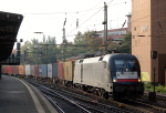 Lokomotiva: ES 64 U2-063 ( boxXpress ) | Místo a datum: Hamburg-Harburg 14.10.2014