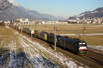 Lokomotiva: ES 64 U2-098 ( TXL ) + ES 64 U2-028 + 189.923 | Vlak: TEC 43101 | Místo a datum: Schwaz (A) 23.01.2010