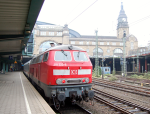 Lokomotiva: 218.322-6 | Vlak: IC 2220 ( Frankfurt (M) Hbf. - Fehmarn-Burg ) | Msto a datum: Hamburg Hbf. 13.10.2014
