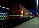 Lokomotiva: 234.523-9 | Vlak: RE 4118 ( Dresden Hbf. - Leipzig Hbf. ) | Místo a datum: Dresden Hbf.  10.04.1996