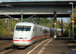 Lokomotiva: 401.017-9 | Vlak: ICE 577 ( Hamburg-Altona - Stuttgart Hbf. ) | Místo a datum: Hamburg-Harburg 14.10.2014