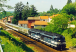 Lokomotiva: BB 67557 + BB 67564 | Vlak: D 6302/3 ( Nantes - Lyon-Perrache ) | Msto a datum: Regny 23.05.1998