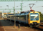 Lokomotiva: BDVmot013 | Vlak: R 3736 ( Köbánya-Kispest - Kunszentmiklós-Tass ) | Místo a datum: Soroksári út 19.08.2013